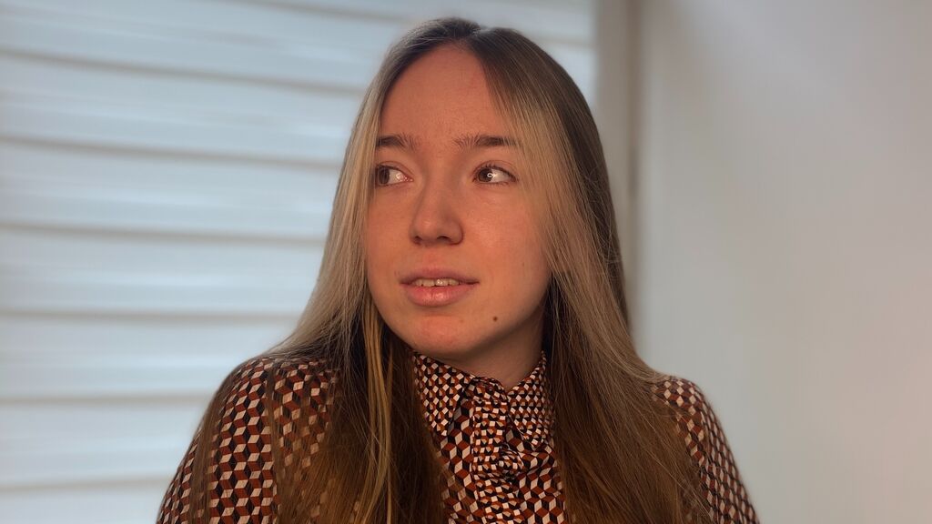 CloverEnderby's profile from Jasmin at GirlsOfJasmin'