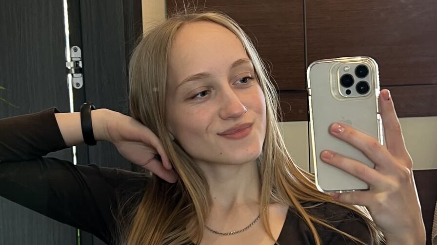 Watch EllaMarlow live on jobsporn.net
