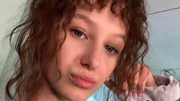 LynetDuell webcam show