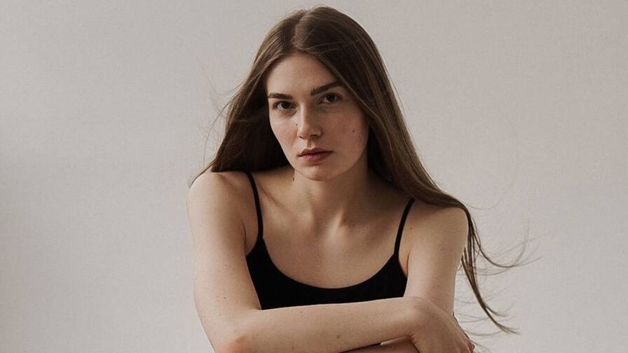 RebeccaMcqoggen webcam show