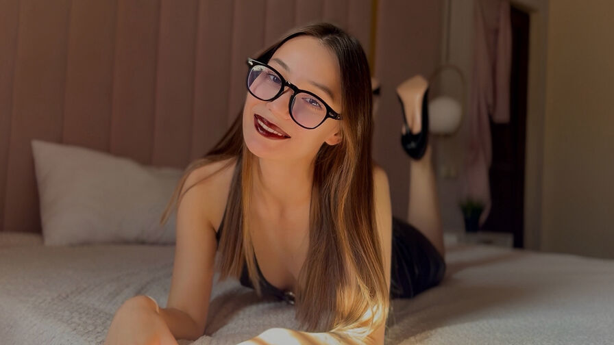 AlikaWon's Premium Pictures and Videos