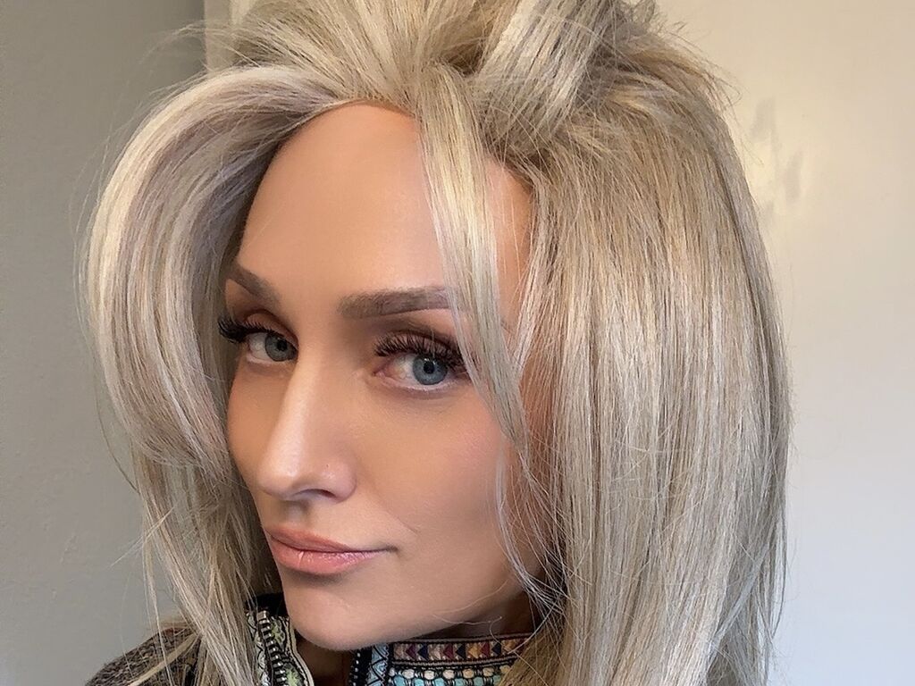 PaigeVanAsten show thumbnail