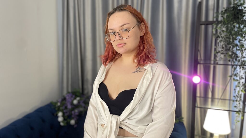 EmberHurt's profile from Jasmin at GirlsOfJasmin'