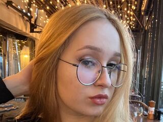 nude web chat MarkGrattelo