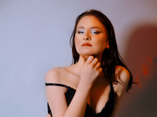 chat cam online KiraClair