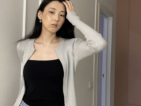 Chat with MaiaMattimoe