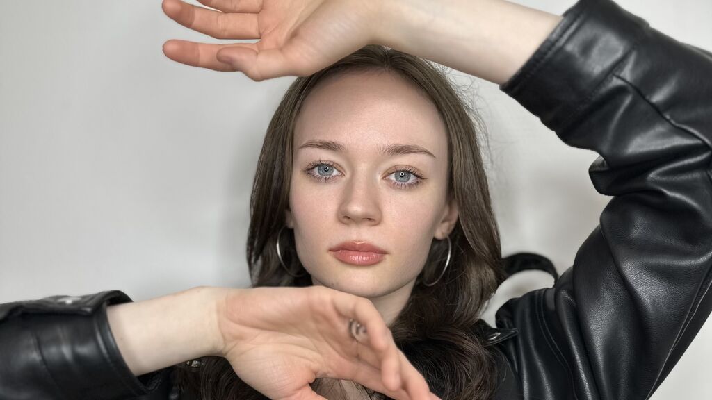 TenishaSeebold