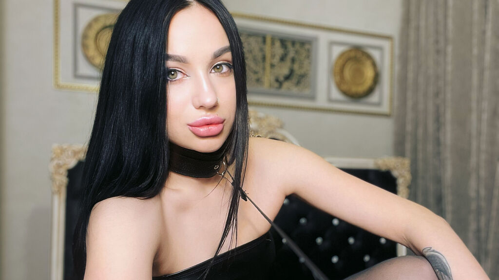AsyaMeyer live cam model at LiveJasmin