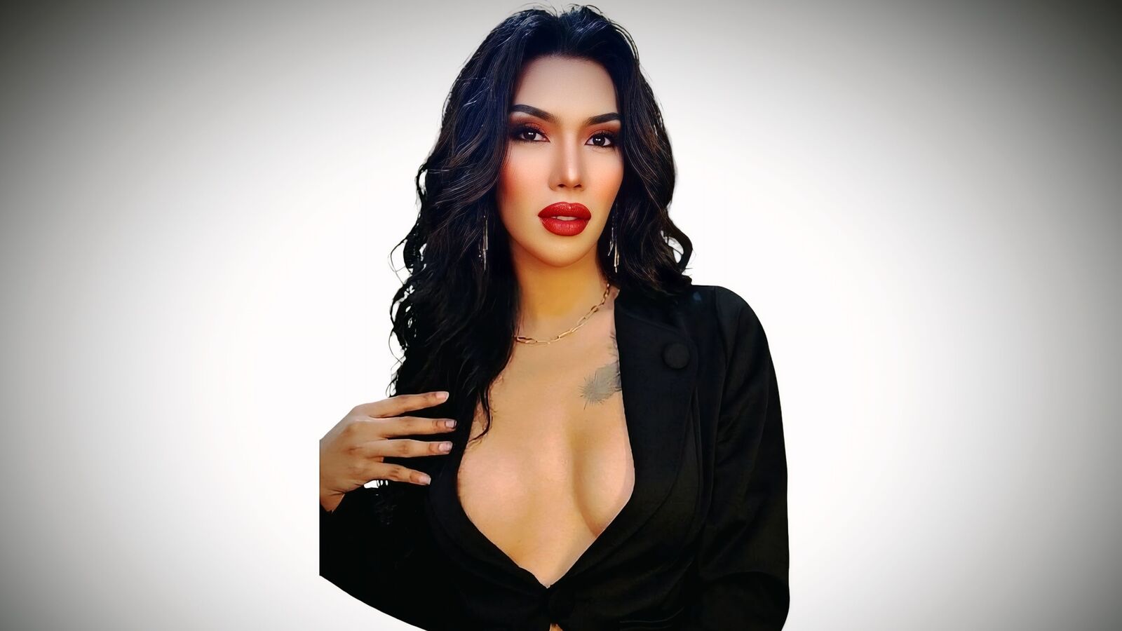 TiffanyBrownnn glamour portrait