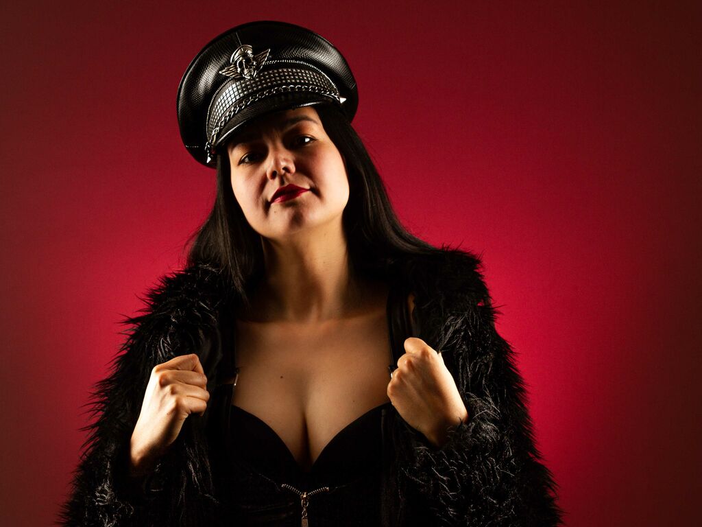 LiaVelvet LiveJasmin free chat profile photo