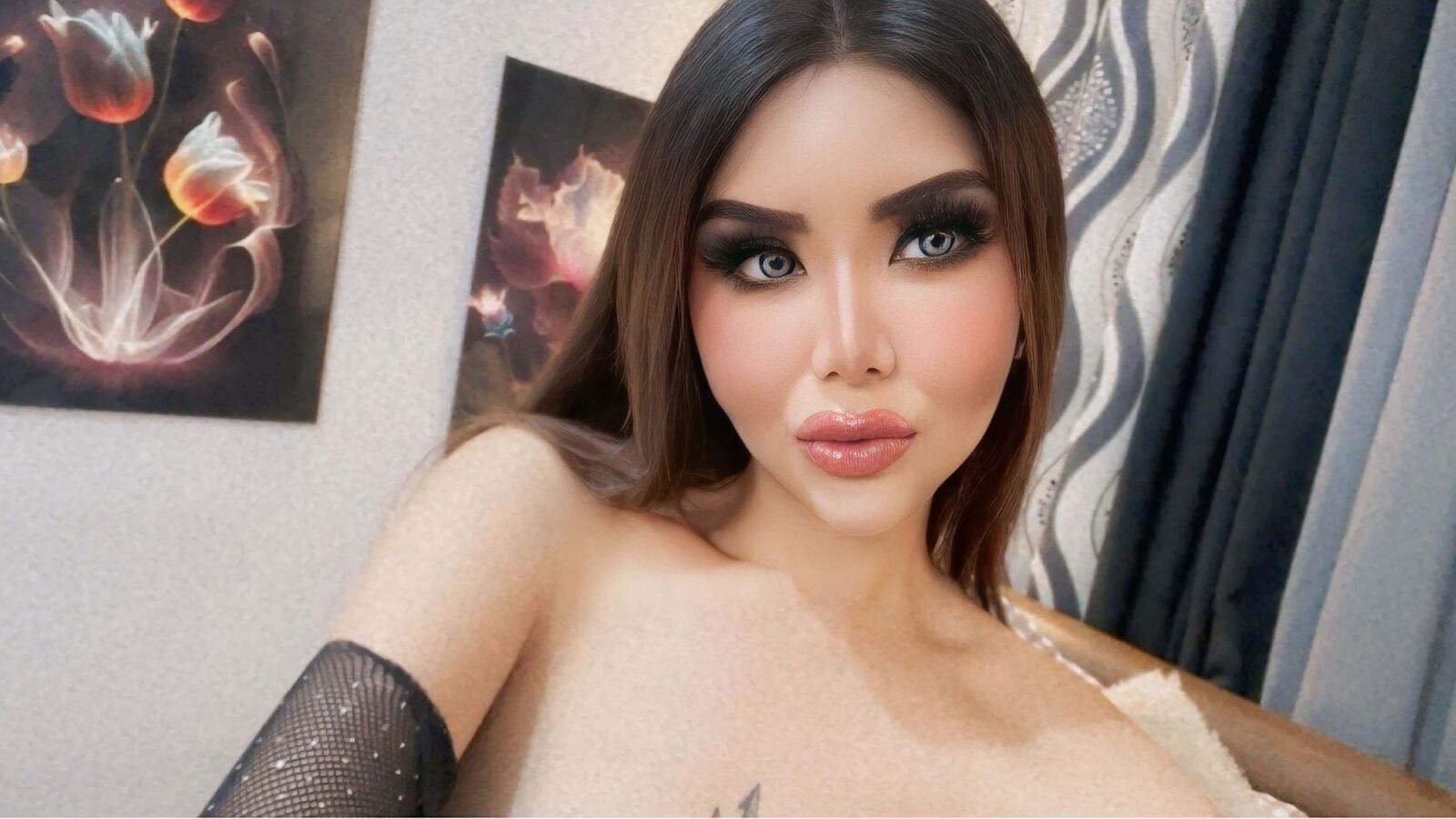 JasminAshford erotic portrait
