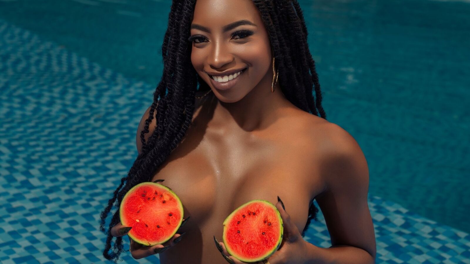 AmandaGale erotic portrait