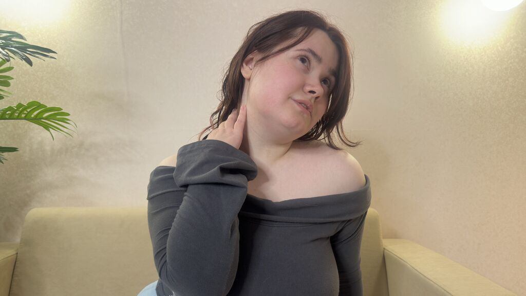 EliseWinsor's profile from Jasmin at GirlsOfJasmin'