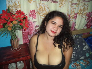 Webcam model MiahAmore from Web Night Cam