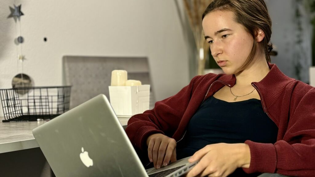 JolandaStarratt's profile from Jasmin at GirlsOfJasmin'