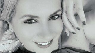 Kostenlos Nackt MayraWhite