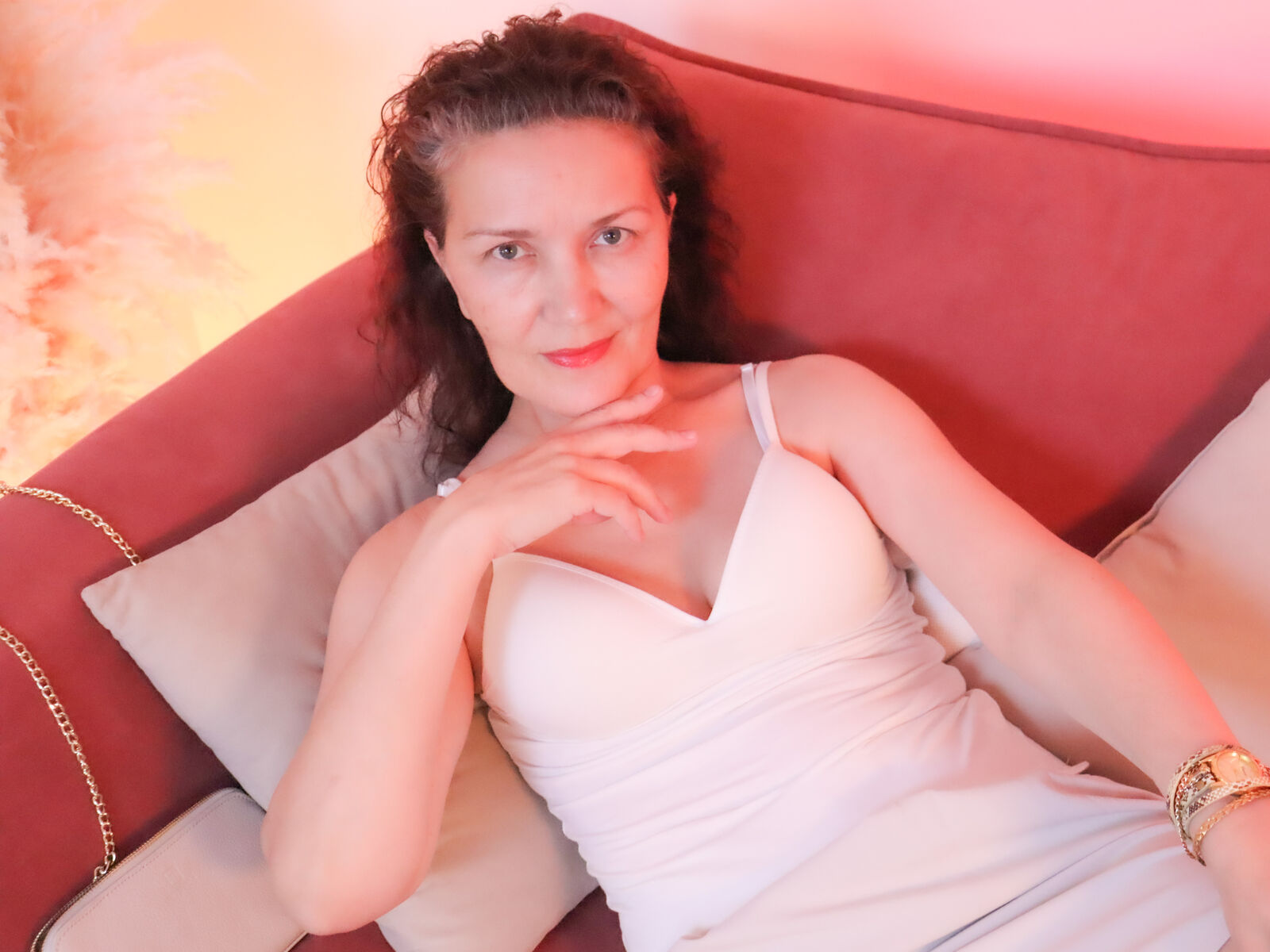 Live cam for IreneColin