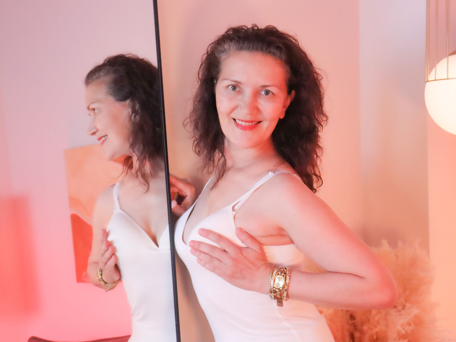 Live cam for IreneColin