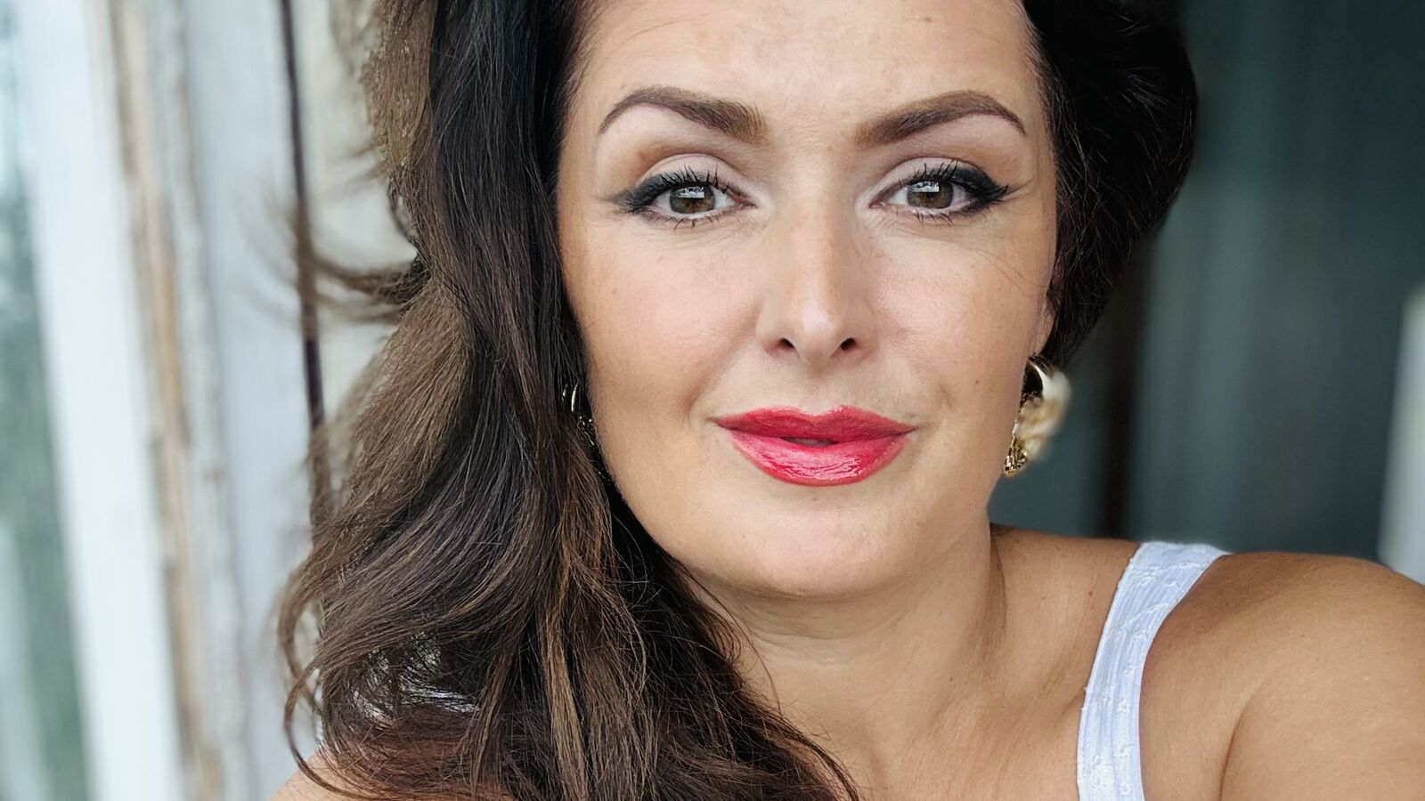 MillenaBella erotic portrait