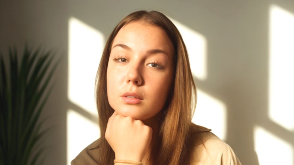 EarthaCrosslin's profile from Jasmin at GirlsOfJasmin'