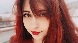 Free Nude SuzanneKump