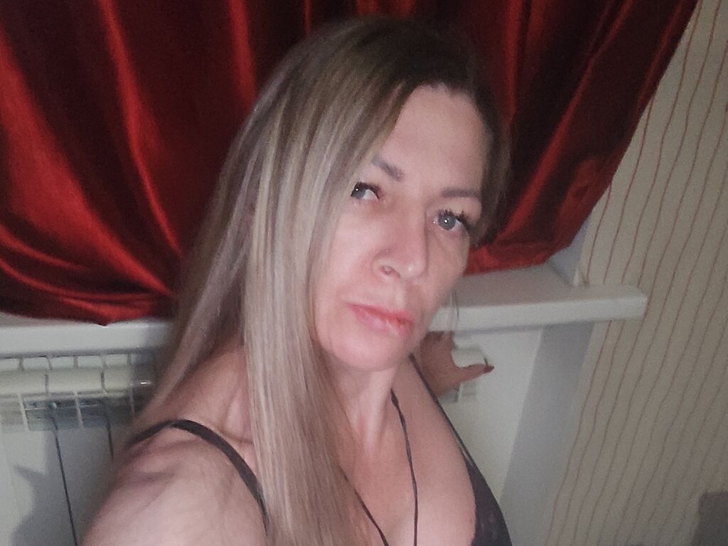CharlenePearl Nackt