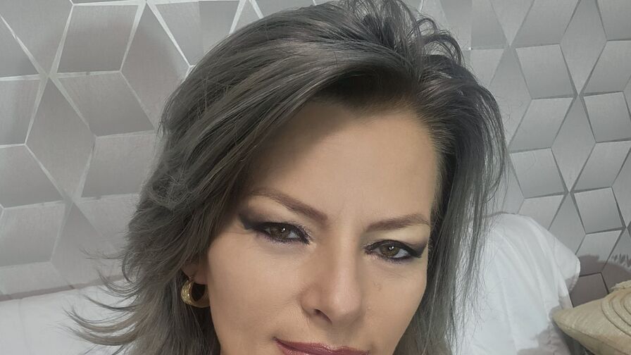 Chat with StelaKleyn live on AsianCamModels.com