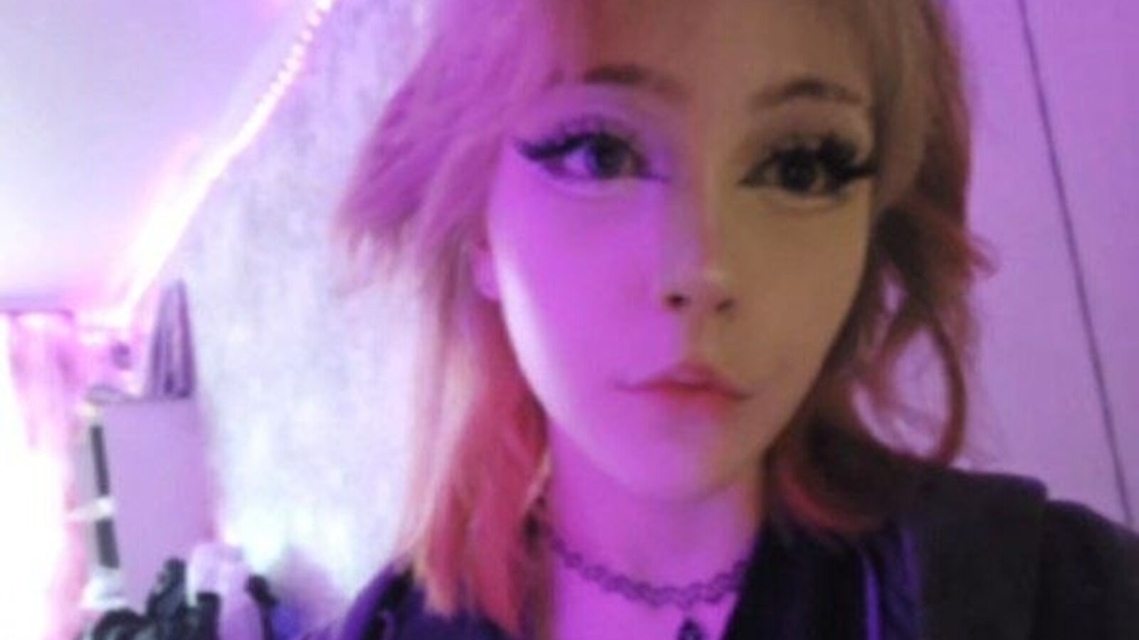 DinaMalbert erotic portrait