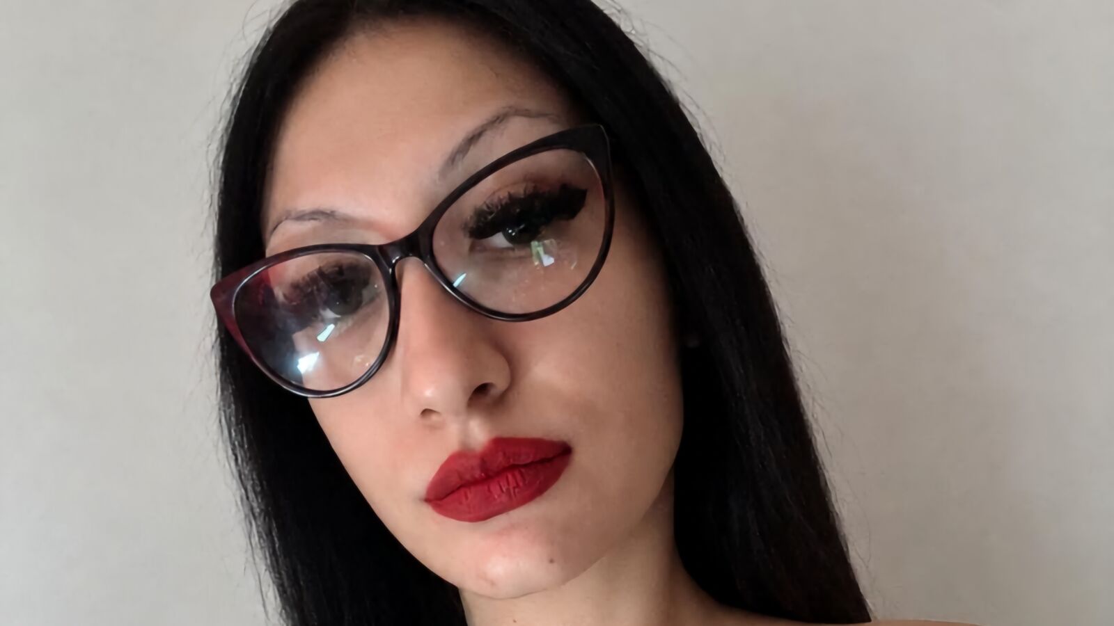 LiaRosalya erotic portrait