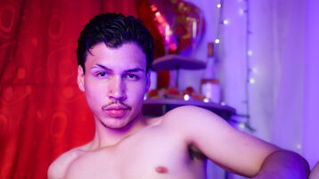 PhilipHilton webcam show