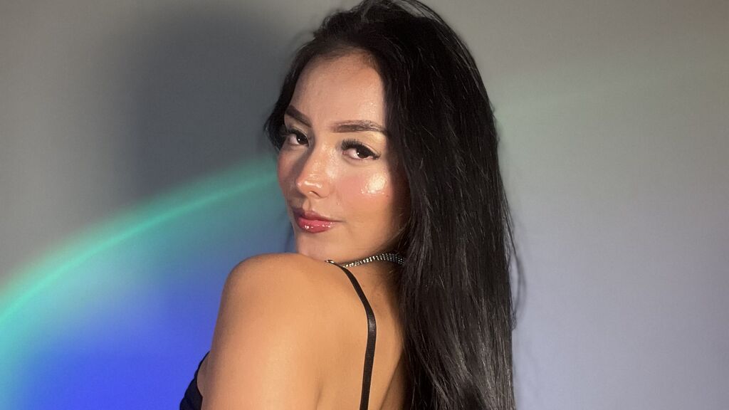 Watch IsabelleRous live on cam at LiveJasmin