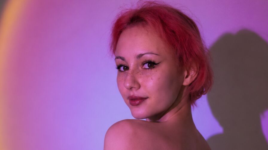 ElanaHelfert's Live Nude Chat