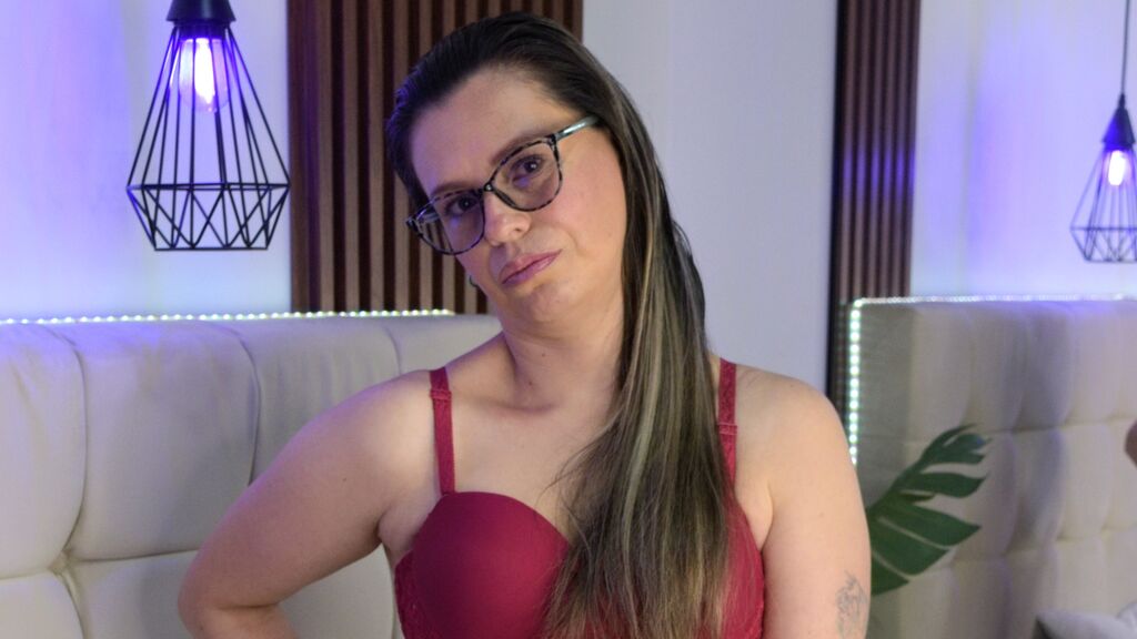 TaniaRuso Live Chat on LiveJasmin