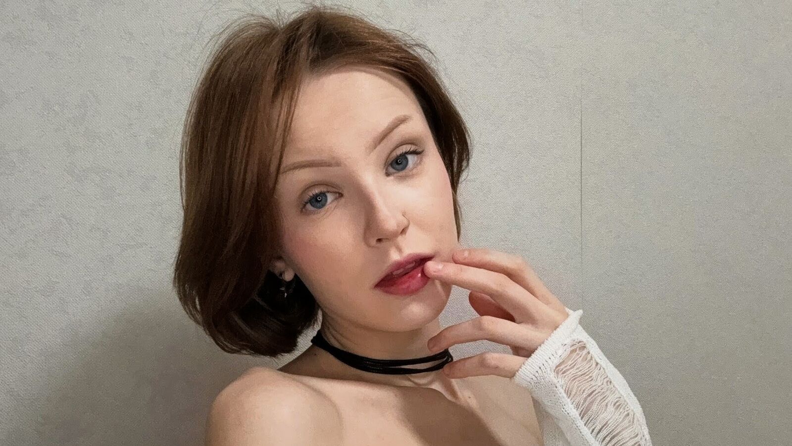 IvayaSato erotic portrait
