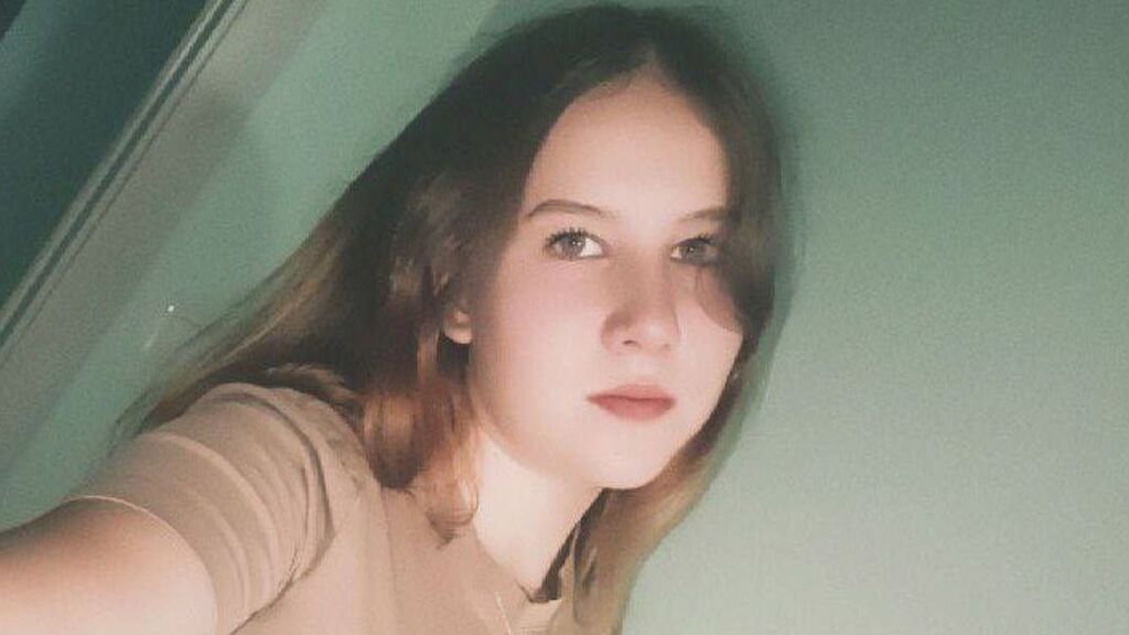 Sex chat gratuit in direct cu LisaRoze pe LiveJasmin