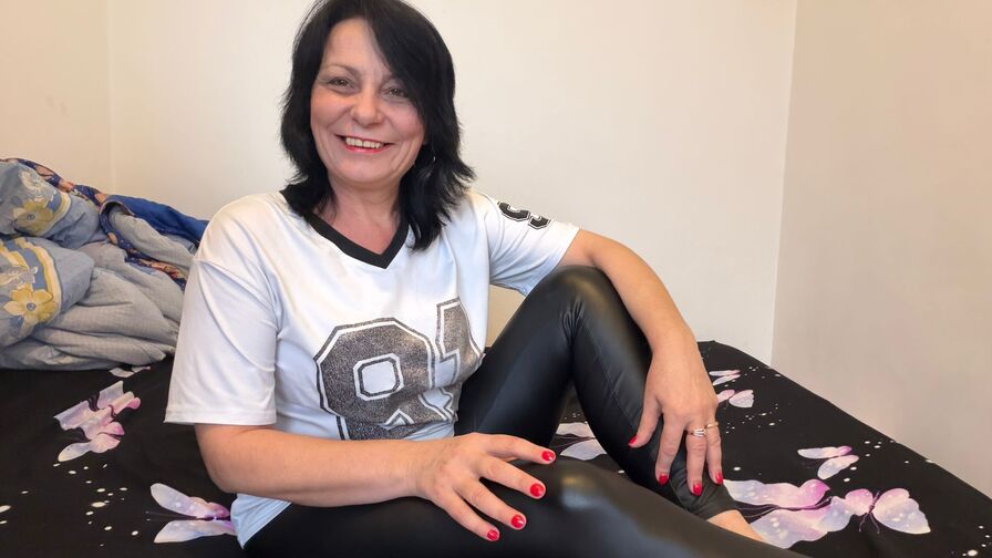 Enjoy Live Webcam with JesicaMaily