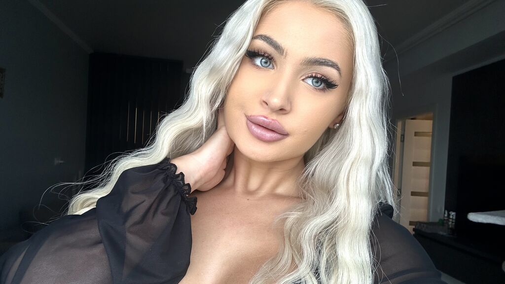 SelenaRusse cover