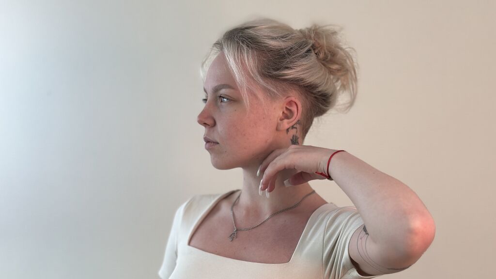 DarylHelm's profile from Jasmin at GirlsOfJasmin'