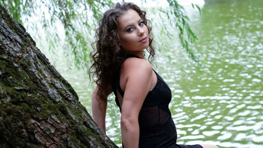 EmaAlyssa – Female | Webcams Chicas