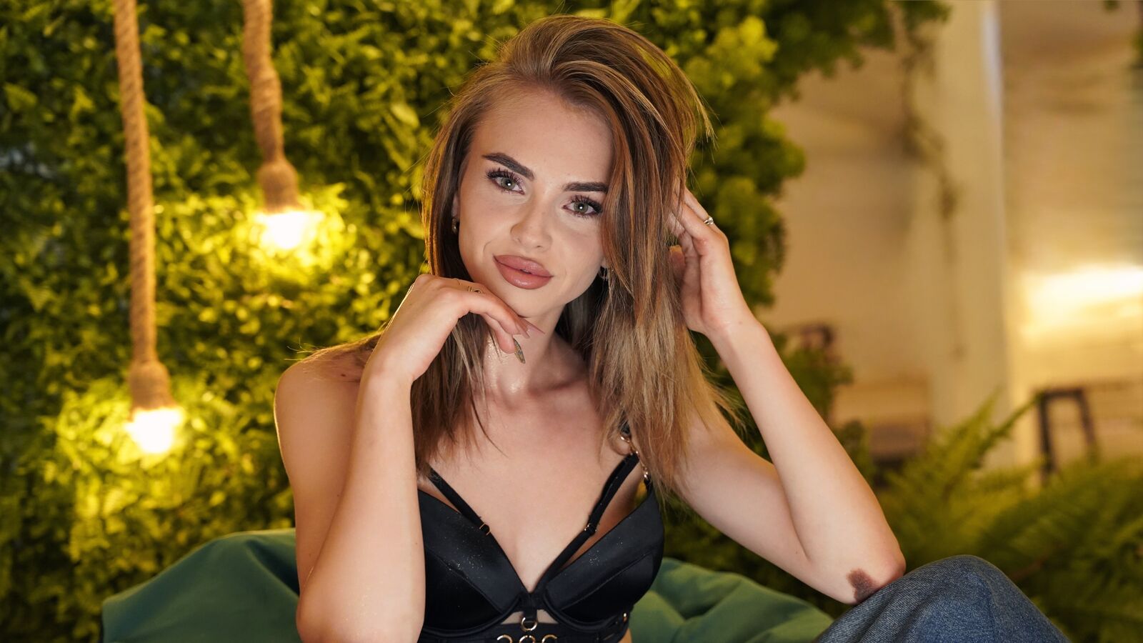 LanaJoyz erotic portrait