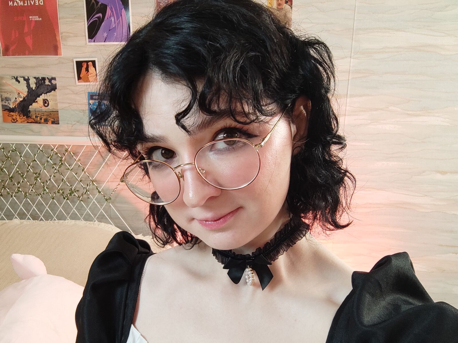 Live cam for BelleJackie