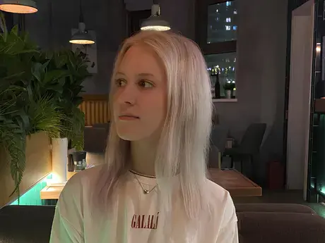 Chat with MelissaOushens