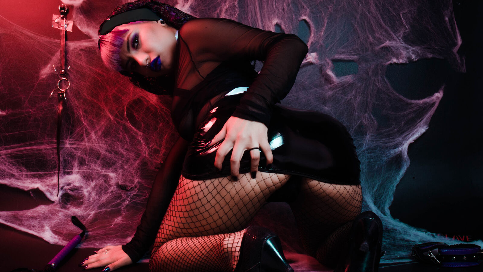 VioletHogtiee glamour portrait