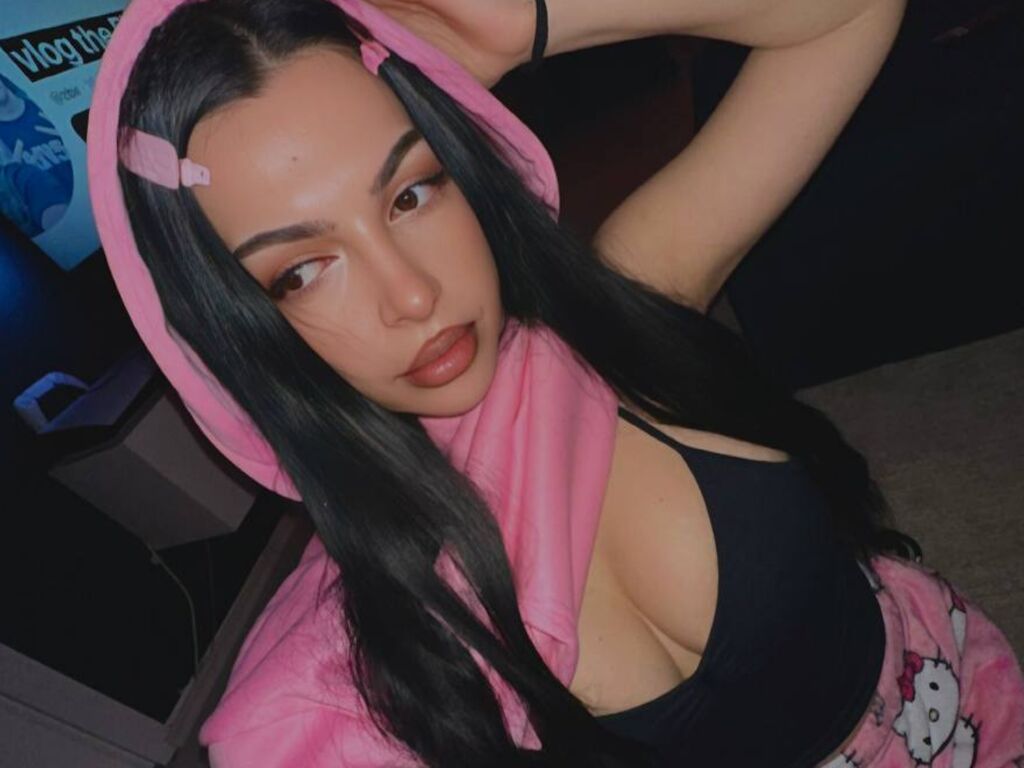 NouraMalvi LiveJasmin model