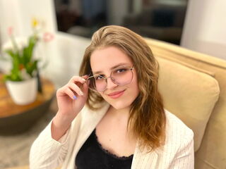 AlexaAvery