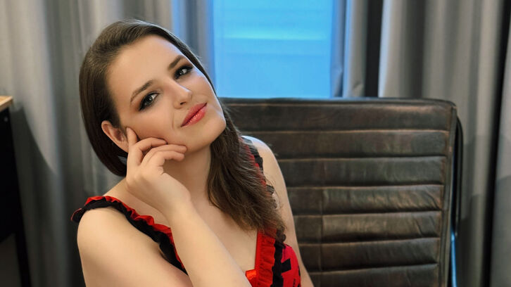 AlexaAvery live webcam show