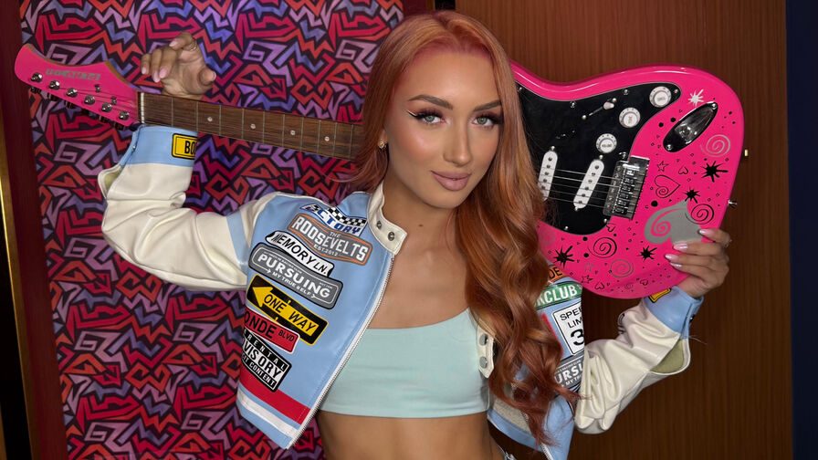 IvyHarpers live cam model