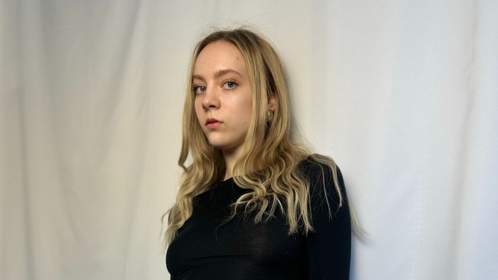 GillianHallman's profile from Jasmin at GirlsOfJasmin'