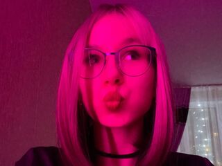 MaxineDewell Watch live cam girls online