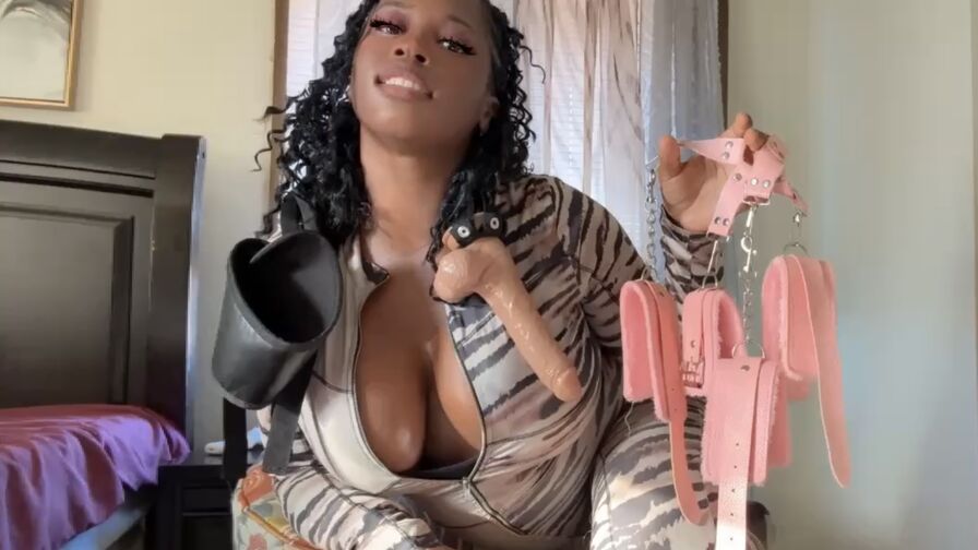 Watch MistressMochaaa’s Cam Show Live